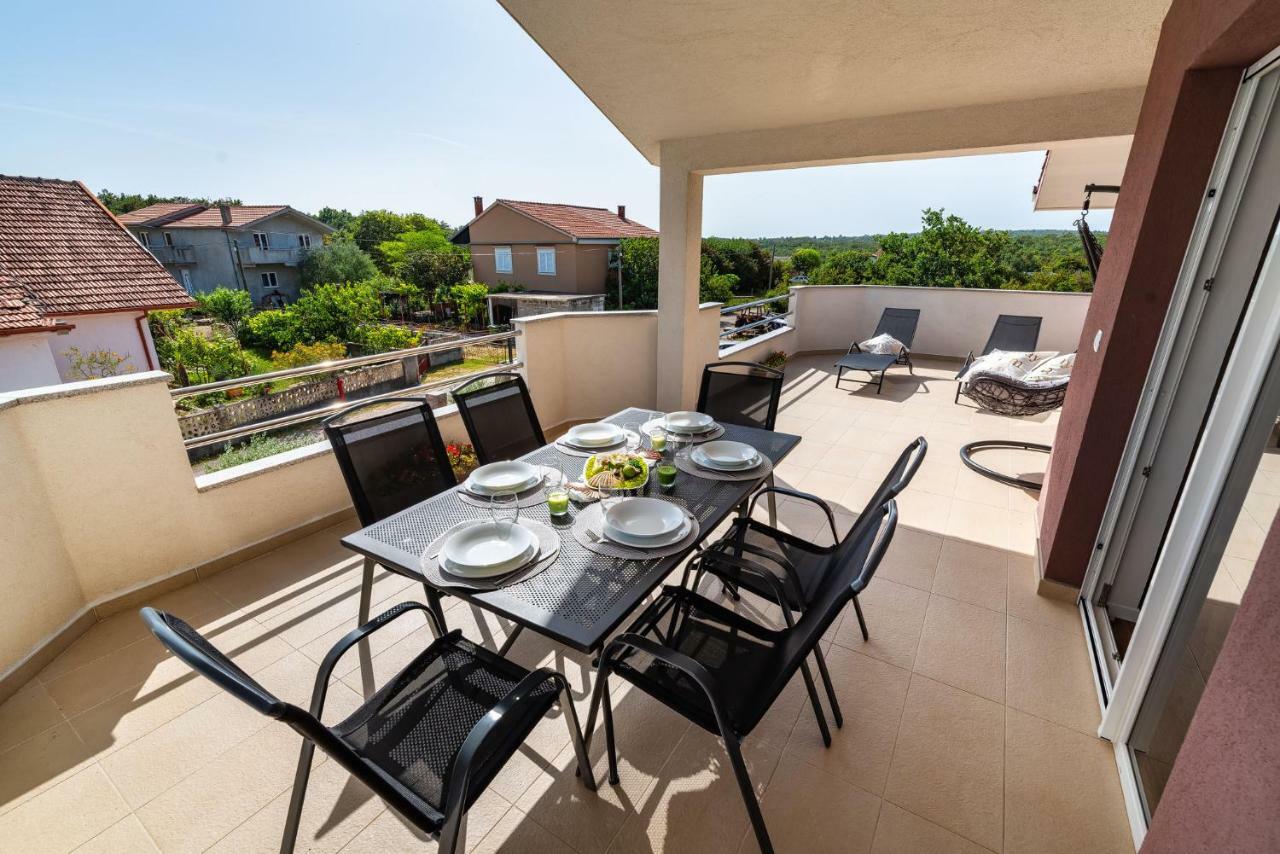 פוסדריה Apartman Zozzy מראה חיצוני תמונה